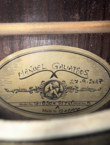 Manuel Galiatdos Μαντολίνο