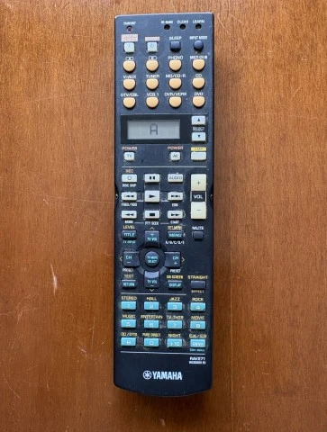 Yamaha RX-V750