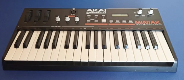 Akai MINIAK