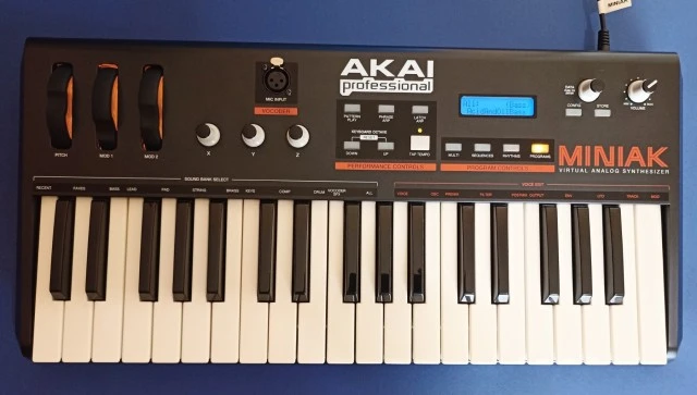 Akai MINIAK