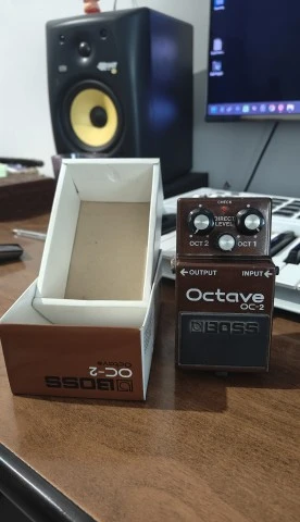 Boss OC-2