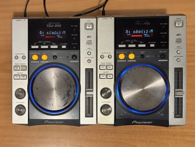 Pioneer DJ CDJ-200