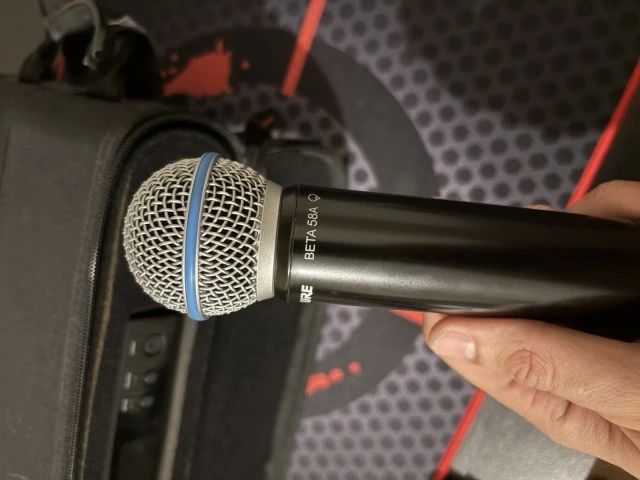 Shure BLX4R
