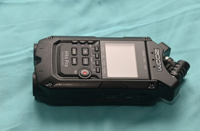 Zoom H4n Pro
