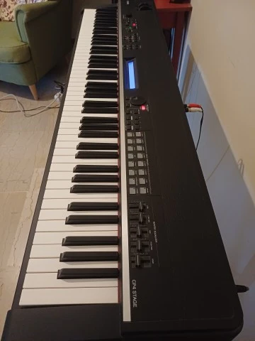 Yamaha CP4 Stage