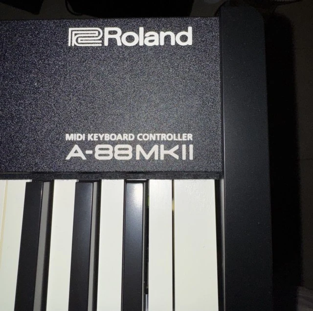 Roland A-88MKII
