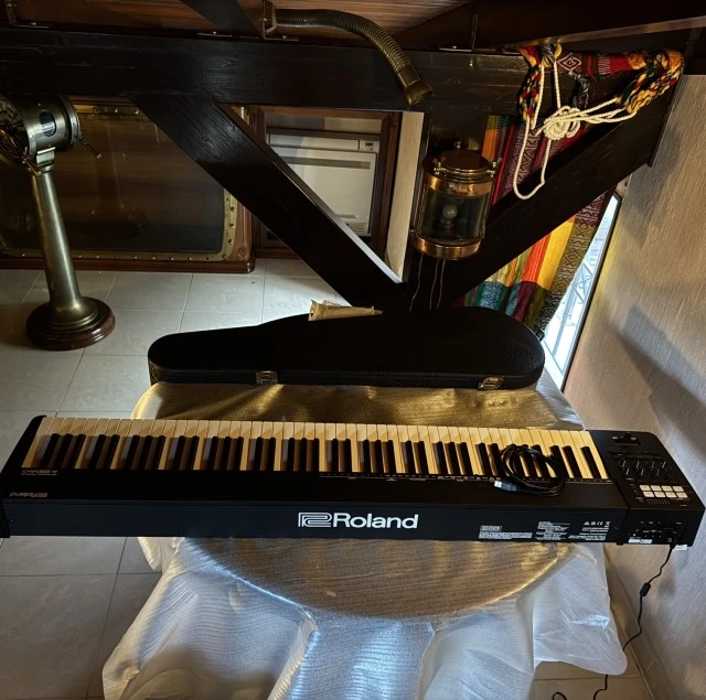 Roland A-88MKII
