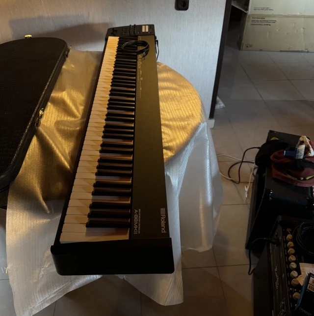 Roland A-88MKII
