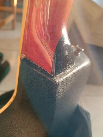 Ovation Ultra Deluxe