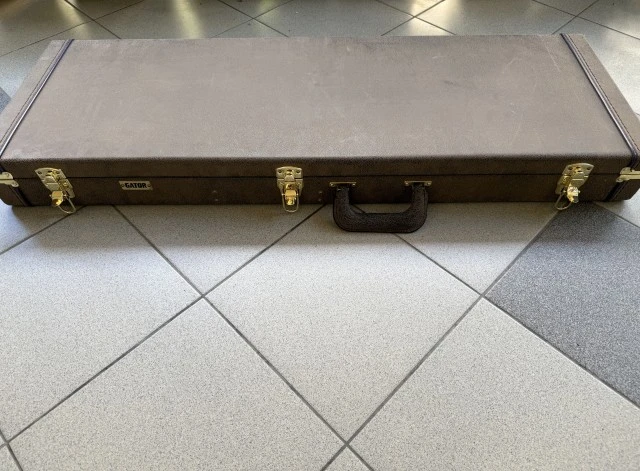 Schecter Hellraiser C-1 Korea 2007 / Gator Hardcase