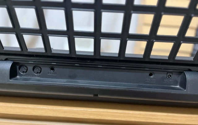 Yamaha PSR-E203