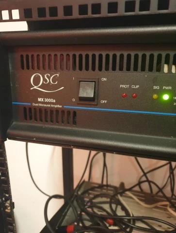 Qsc mx3000a