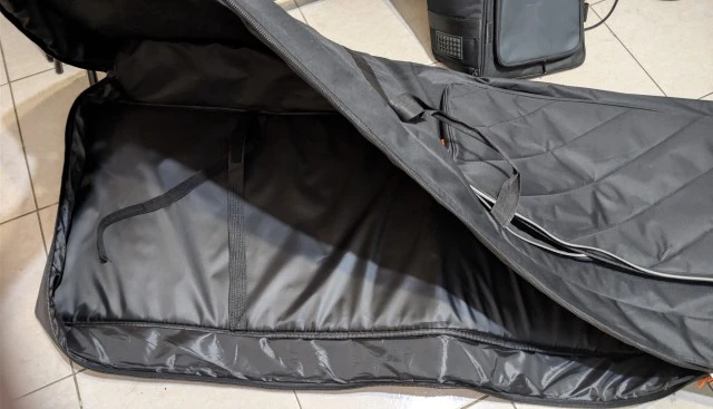 Θήκη Πλήκτρων/Stage Piano 88-Key (142cm) Με Επένδυση &amp; Ιμάντες Πλάτης