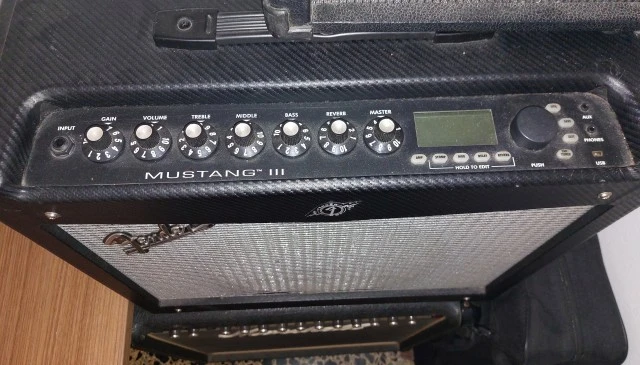 Fender Mustang III V2 100W