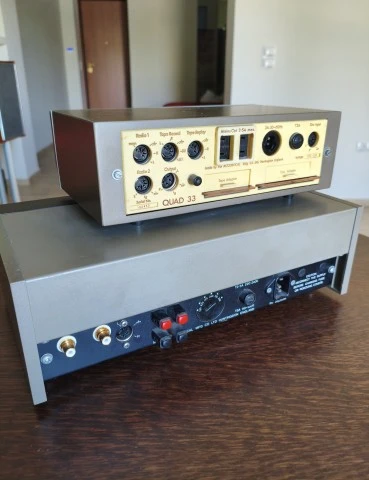 QUAD 405 Power Amplifier + 33 Preamplifier