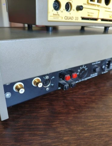 QUAD 405 Power Amplifier + 33 Preamplifier