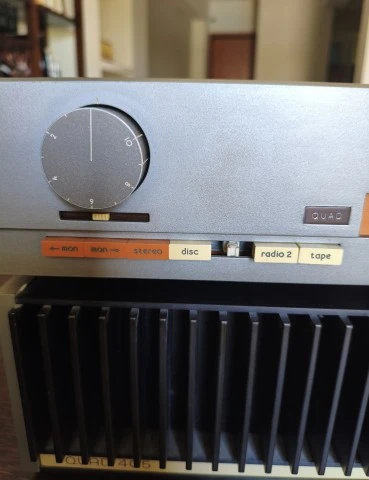 QUAD 405 Power Amplifier + 33 Preamplifier