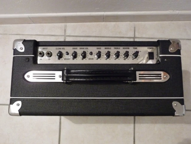 Laney VC15-110