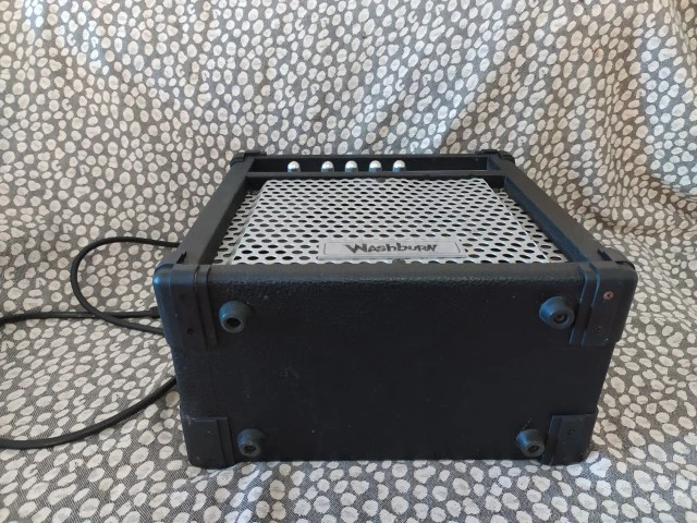 Washburn Bad Dog BD12 12W Guitar Amplifier