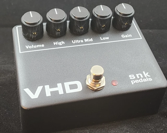 SNK VHD Distortion Preamp