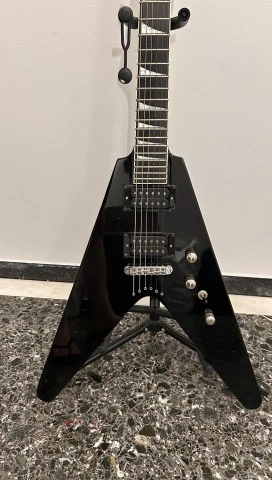 Jackson Y2KV Replica