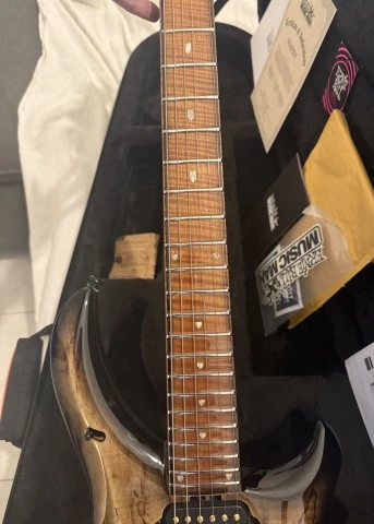 Ernie Ball Music Man Majesty BFR Spice Melange 71/125 2023