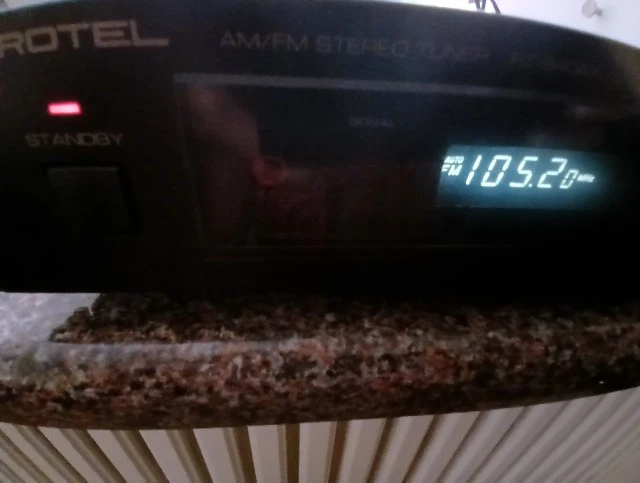 Rotel AM/FM Stereo Tuner RT 940AX