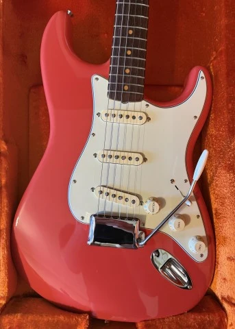 Fender American Vintage II '61 Stratocaster 2025 Fiesta Red