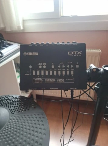 Yamaha DTX402K