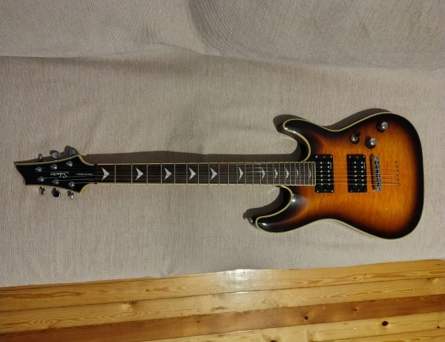 Schecter Omen Extreme