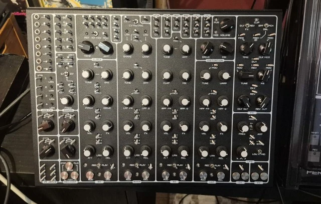 Soma Pulsar-23 Black (screws)