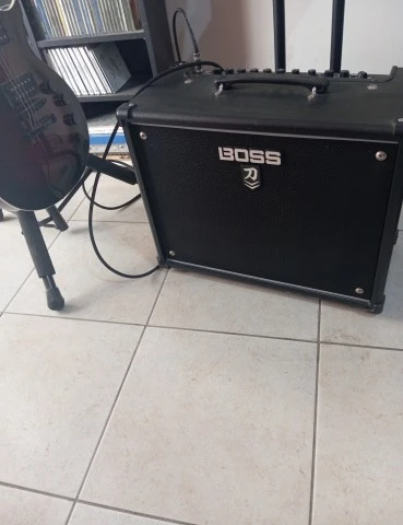 Boss Katana 50