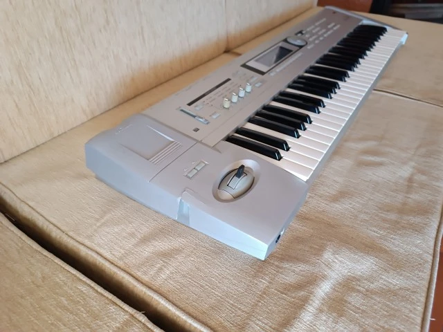 Korg Triton LE 61