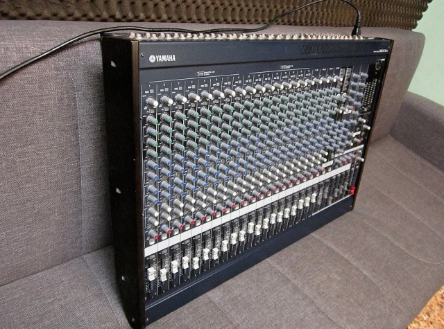 Yamaha MG24/14FX