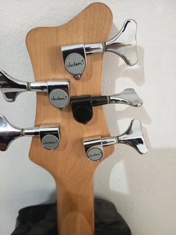 Μπάσο jackson 5 χορδο made in Japan