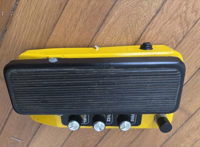 Colorsound Supra wah-fuzz-swell