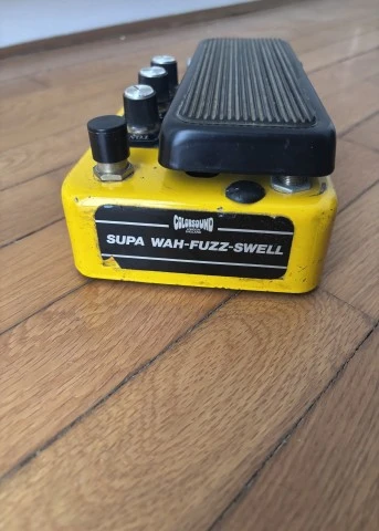 Colorsound Supra wah-fuzz-swell