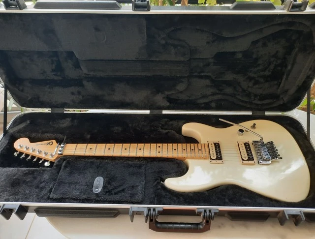 Charvel San Dimas Style 1