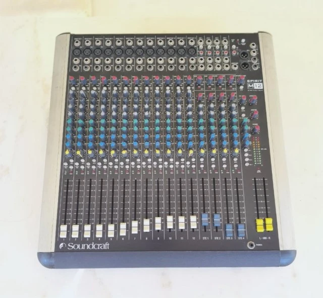 Soundcraft Spirit M12