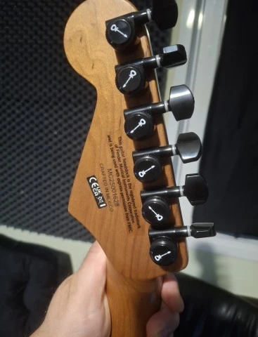 Charvel Pro-Mod Plus So-Cal Style 1 HH HT