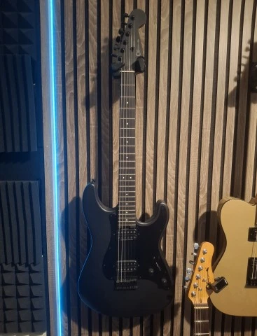 Charvel Pro-Mod Plus So-Cal Style 1 HH HT