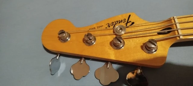 Fender Jazz Bass
