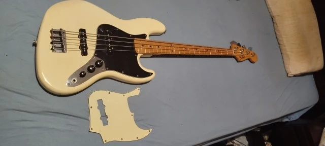 Fender Jazz Bass