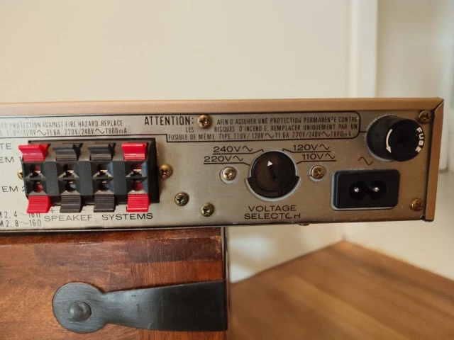 Marantz PM330 και ST430