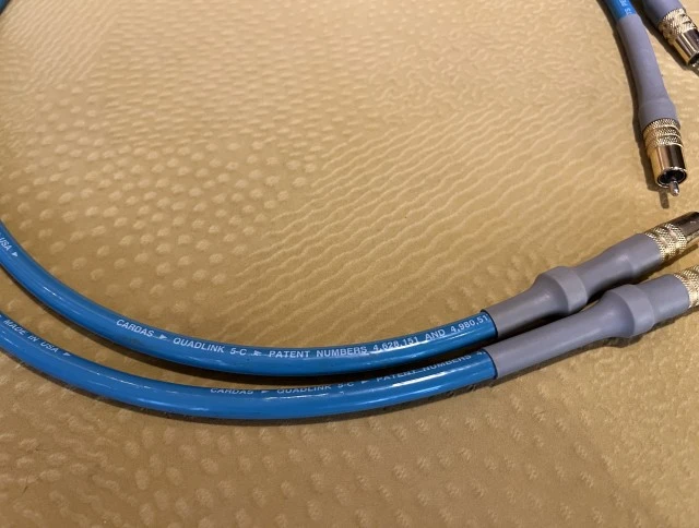 RCA Audio Cables. CARDAS