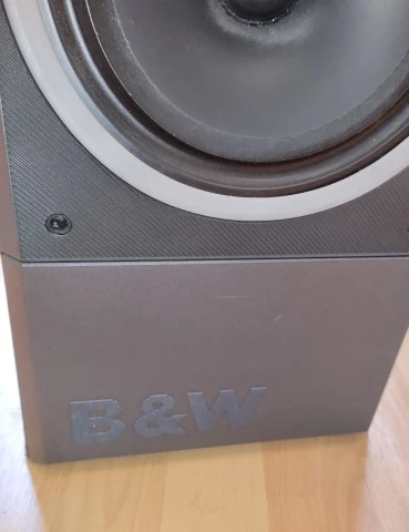 B&W DM640