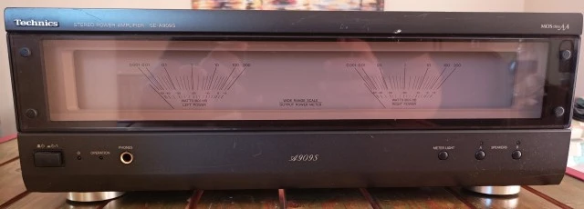 Technics SU-A909 (SU-C909U Preamp & SE-A909S Power Amp)