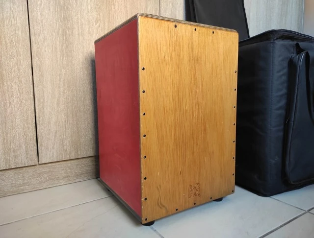 Χειροποίητο Cajon B&G με θήκη μεταφοράς