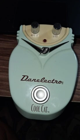 Danelectro Cool Cat Chorus