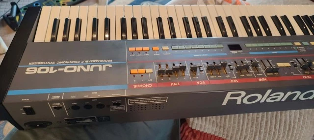 Roland Juno-106
